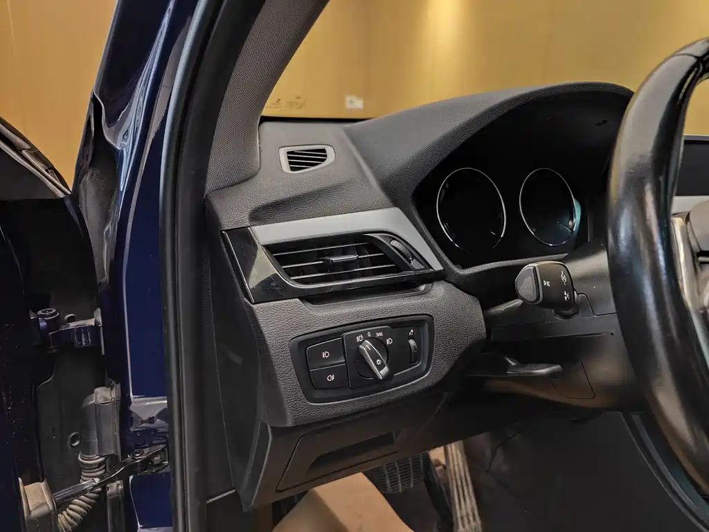 BMW X1 2019 — фото 11