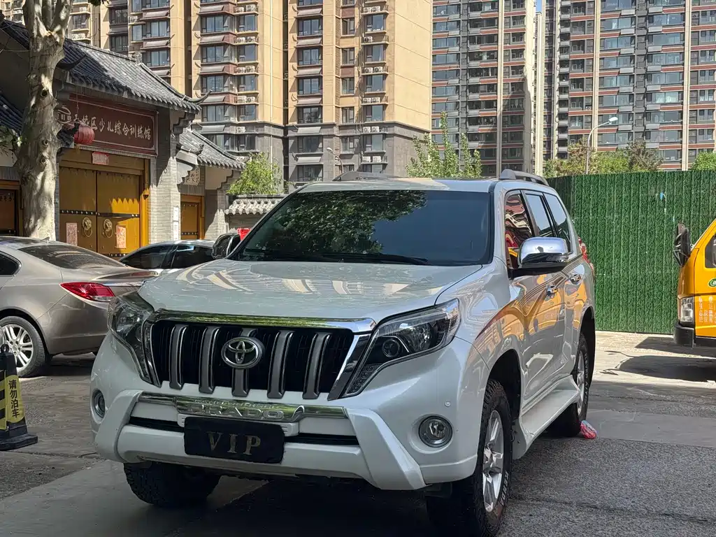 Toyota Prado 2017 — фото 3