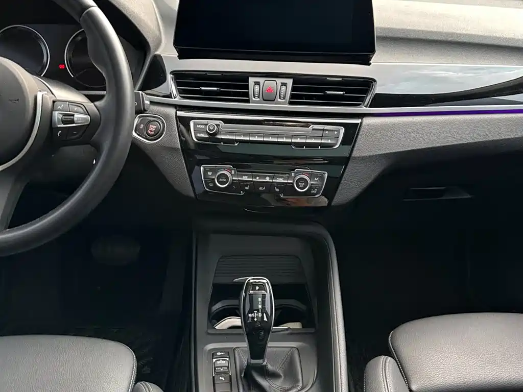 BMW X1 2022 — фото 22
