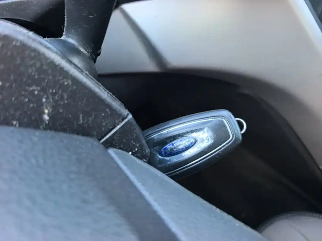 Ford Kuga 2015 — фото 9