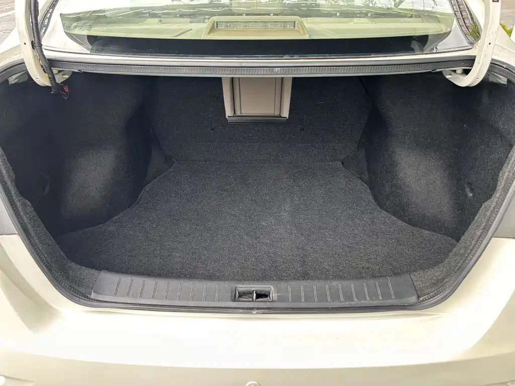 Nissan Sylphy 2015 — фото 15