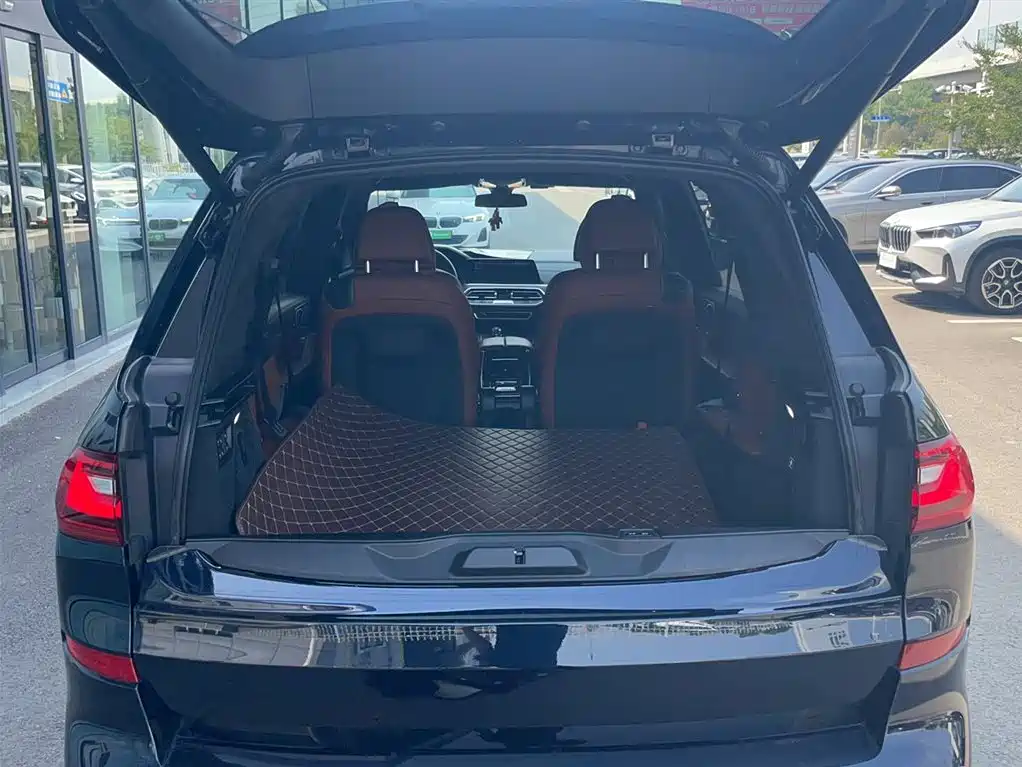 BMW X7 2022 — фото 22