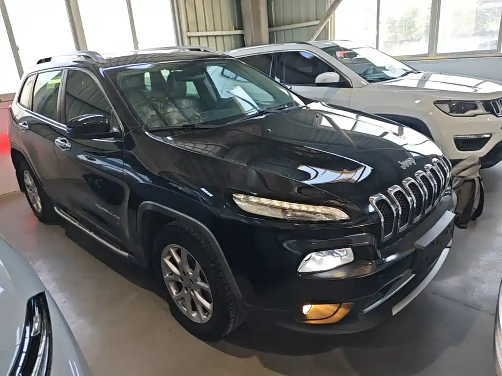 Jeep Cherokee 2017 — фото 4