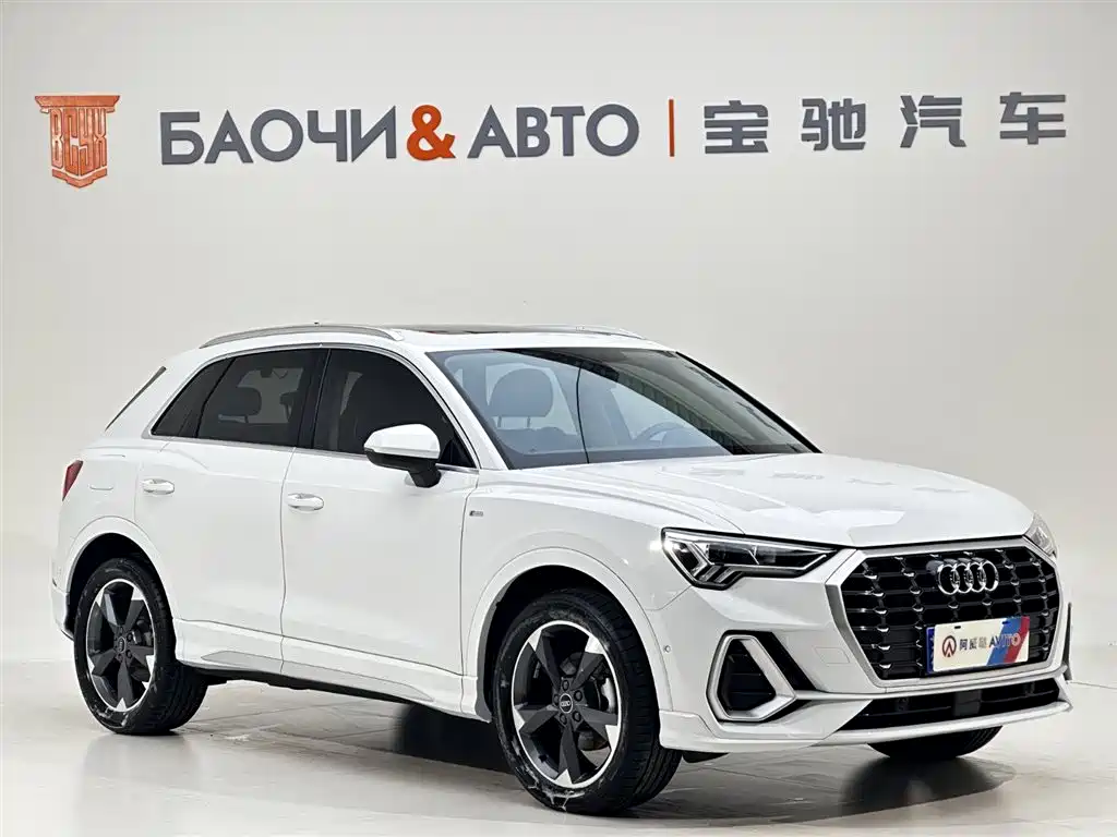 Audi Q3 2022 — фото 32