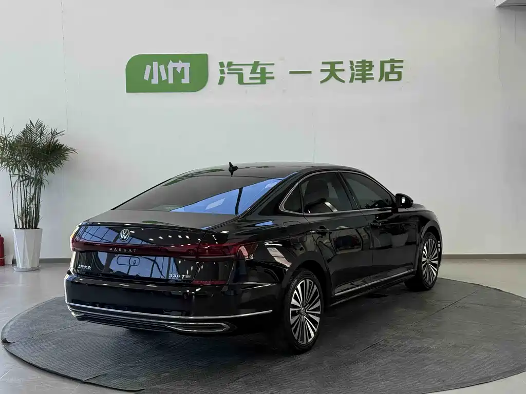 Volkswagen Passat 2022