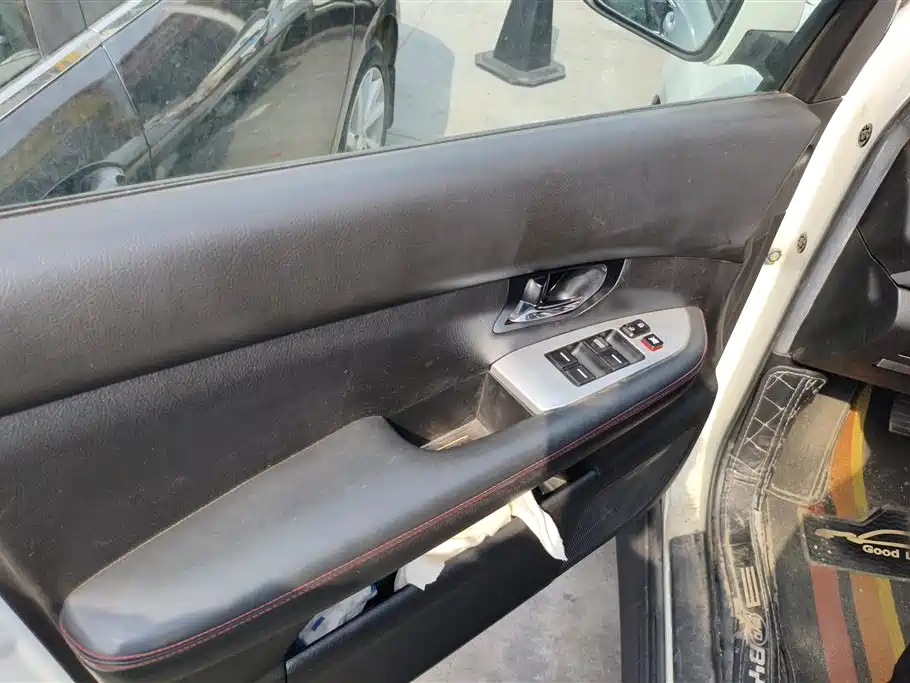 BYD S6 2014