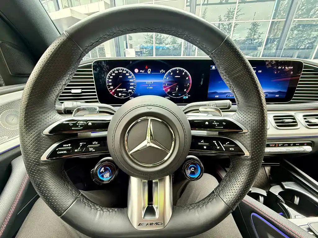 Mercedes-Benz GLE AMG 2025 — фото 35