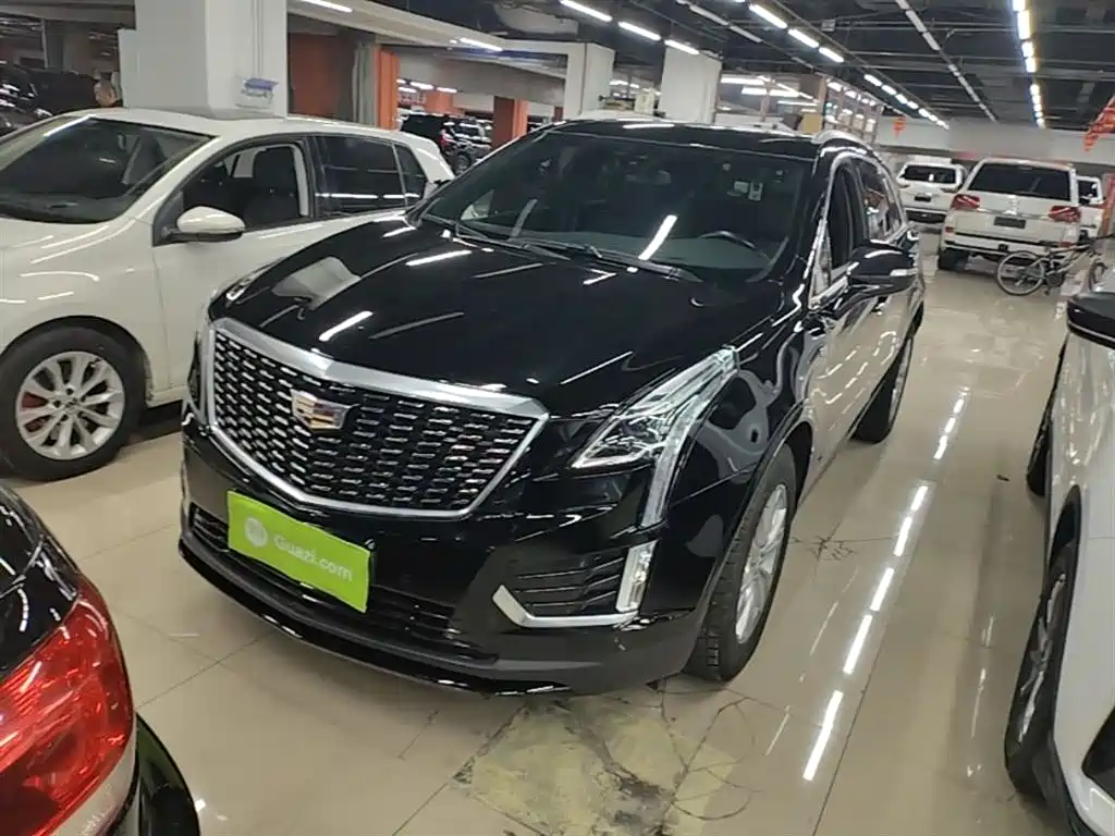 Cadillac XT5 2020 — фото 1