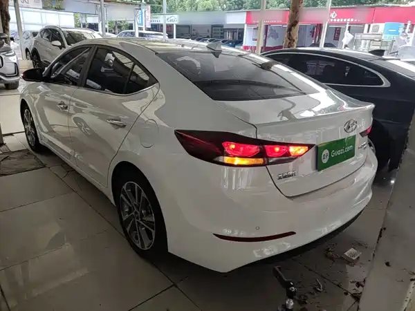Hyundai Celesta 2018
