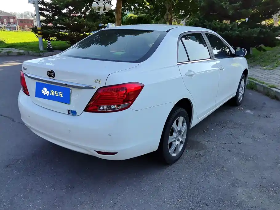 BYD e5 2016