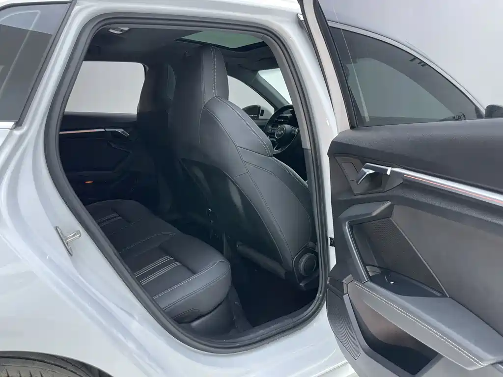 Audi A3 2022 — фото 28