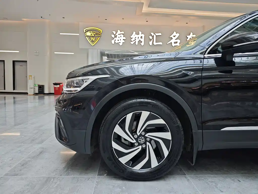 Volkswagen Tiguan L 2025