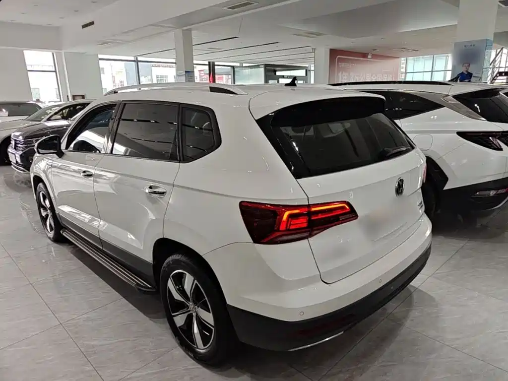 Volkswagen Tharu 2020