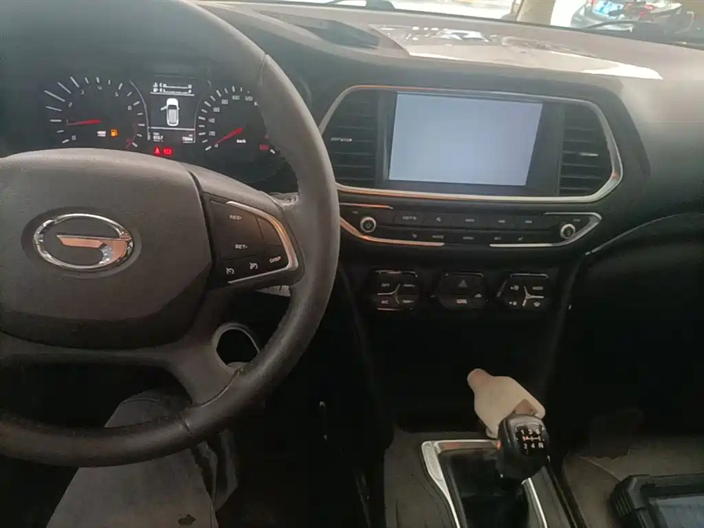 GAC Motor Trumpchi GS4 2015 — фото 10