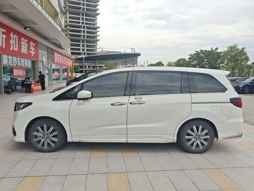Honda Odyssey 2022 — фото 4