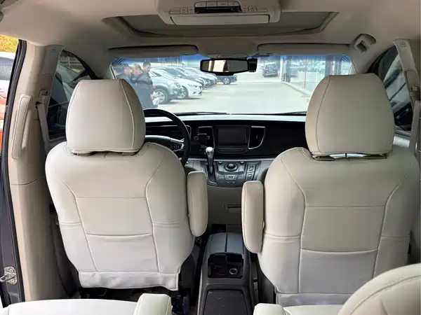 Buick GL8 2013