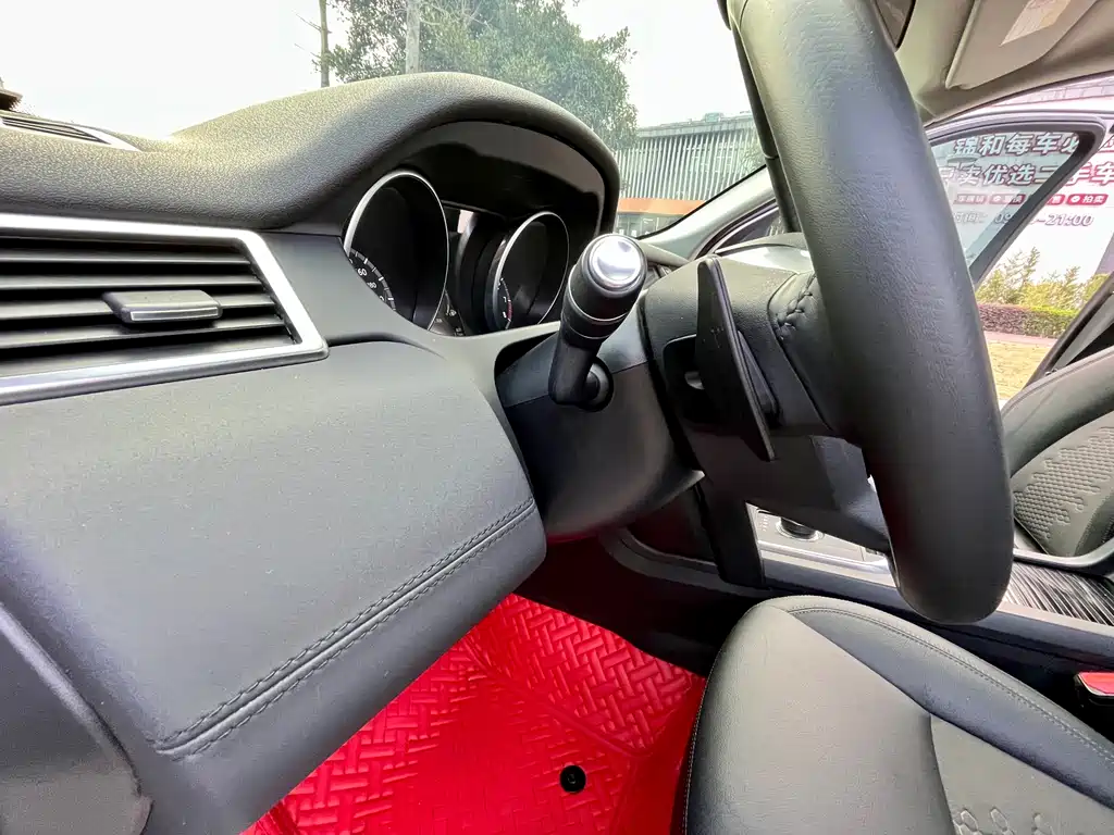 Land Rover Discovery Sport 2019 — фото 9