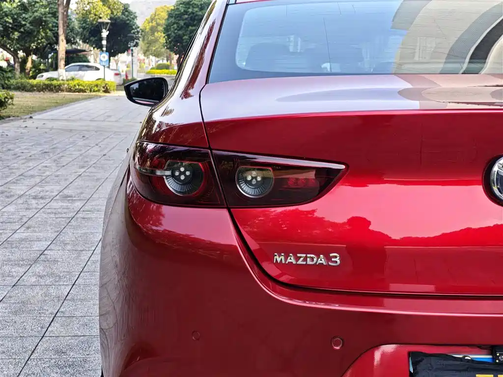 Mazda 3 Angkesela 2020 — фото 13
