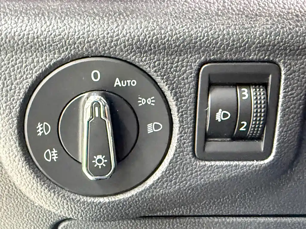 Volkswagen Bora 2023 — фото 13