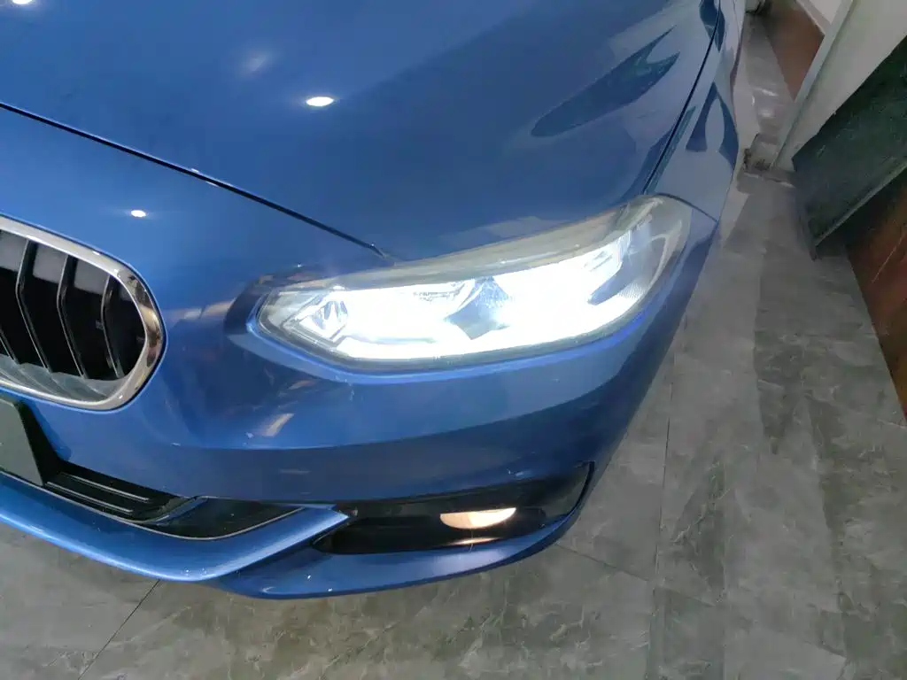 BMW 1 Series 2019 — фото 19