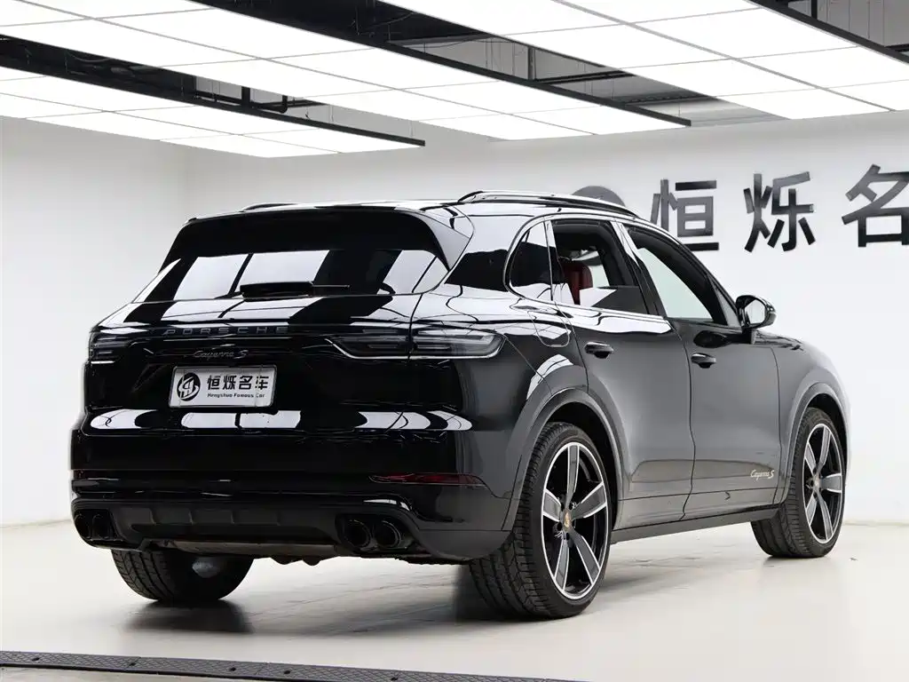 Porsche Cayenne 2026 — фото 35