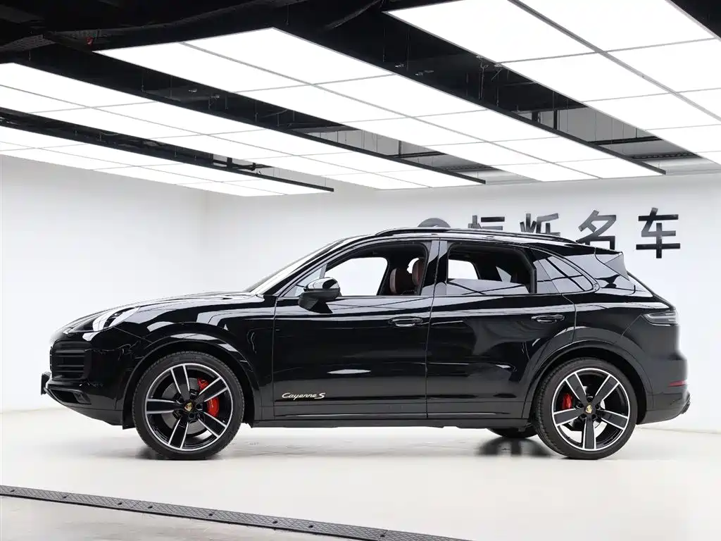 Porsche Cayenne 2026 — фото 40