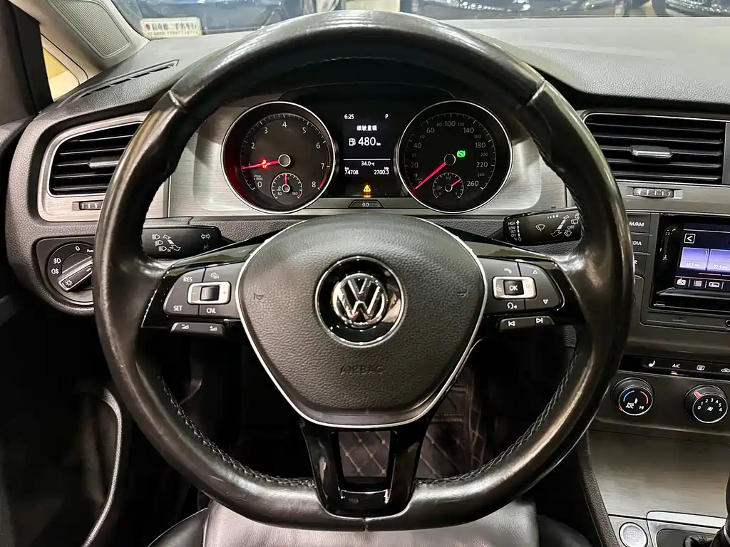 Volkswagen Golf 2016 — фото 13