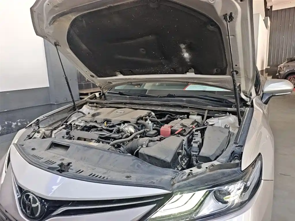 Toyota Camry 2021 — фото 20