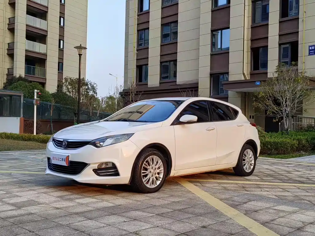 Changan Eado XT 2015 — фото 1