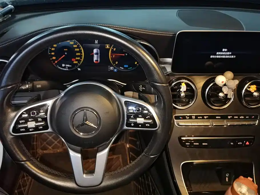 Mercedes-Benz C-Class 2019 — фото 12