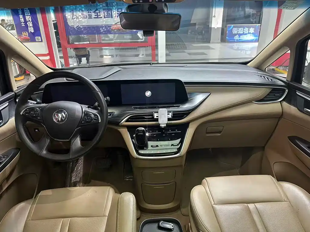 Buick GL8 2020