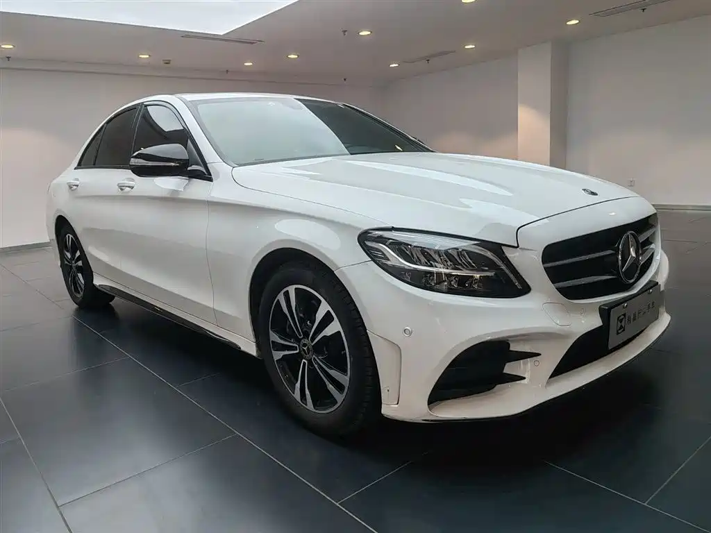 Mercedes-Benz C-Class 2019 — фото 2