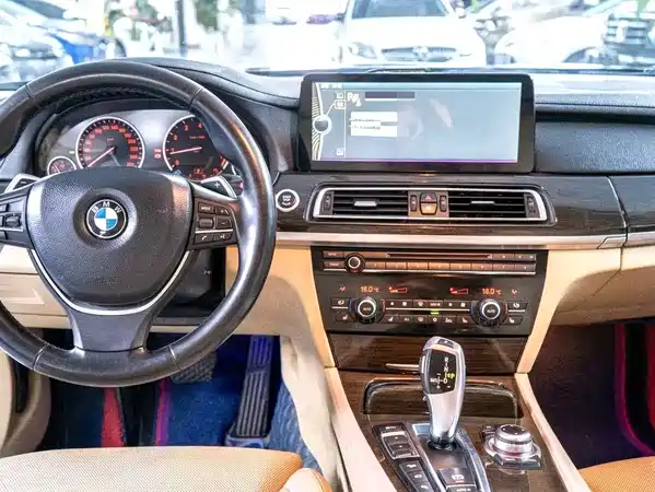 BMW 7 Series 2012