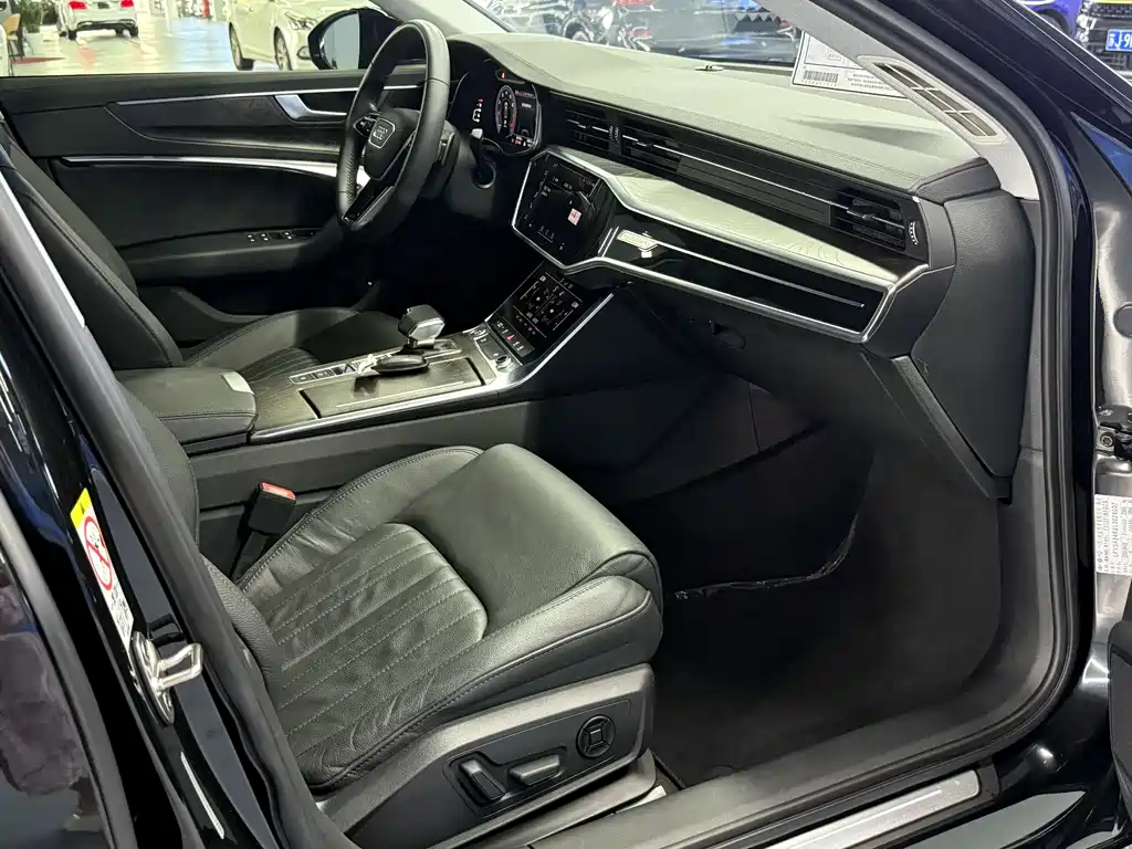 Audi A6L 2020