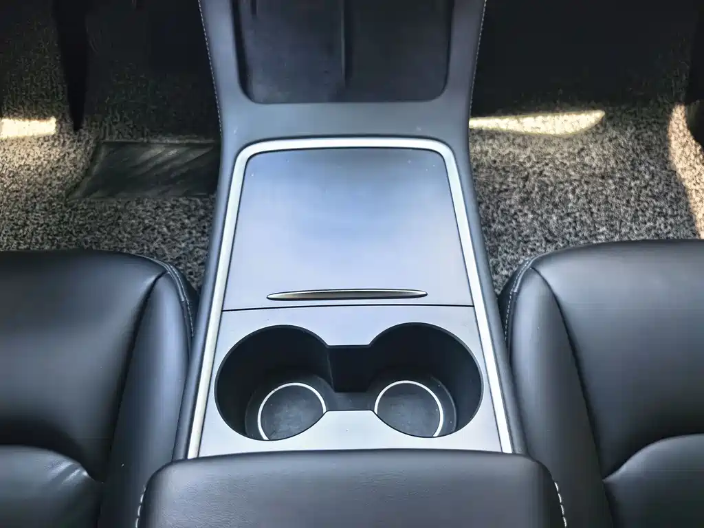 Tesla Model 3 2021 — фото 12