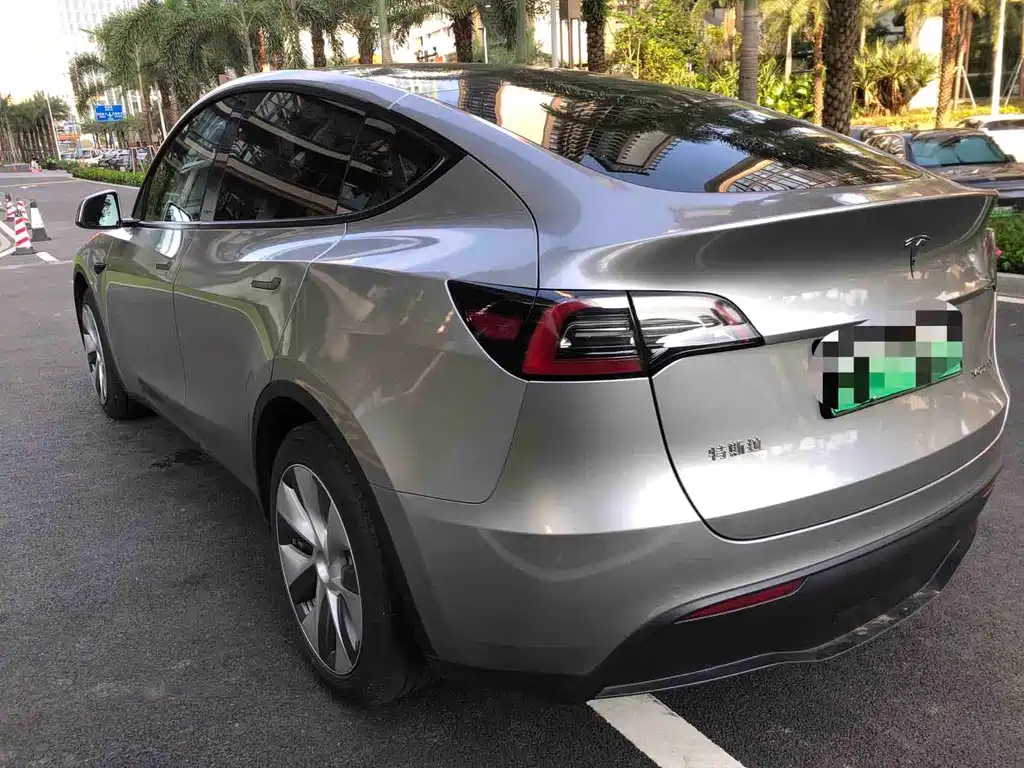 Tesla Model Y 2021 — фото 4