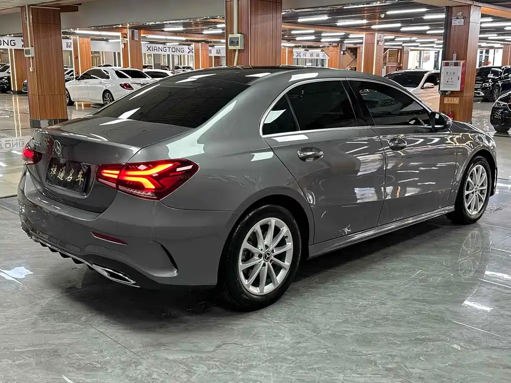 Mercedes-Benz A-Class 2021 — фото 9