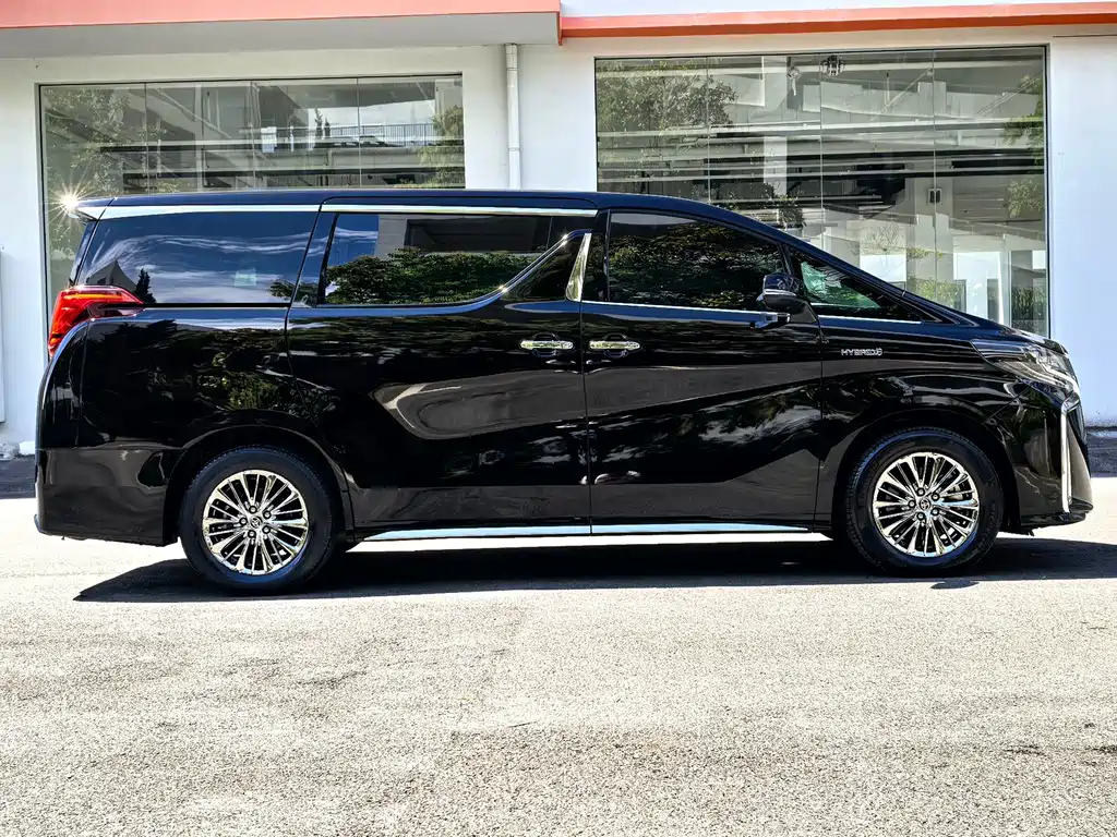 Toyota Alphard 2021 — фото 7