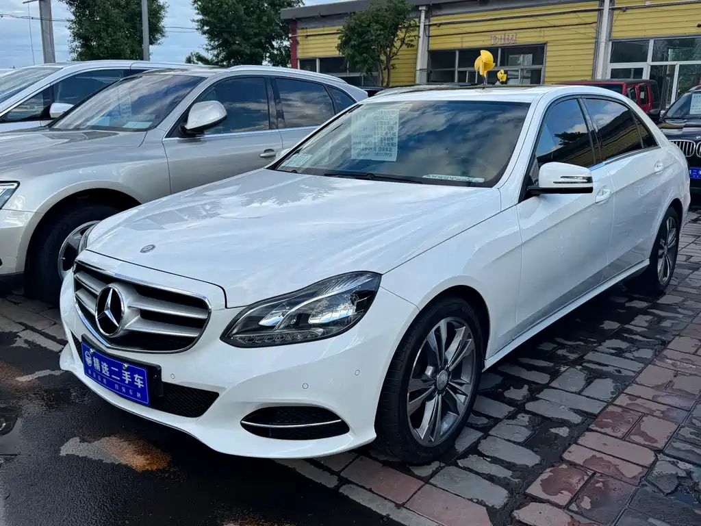 Mercedes-Benz E-Class 2013 — фото 1