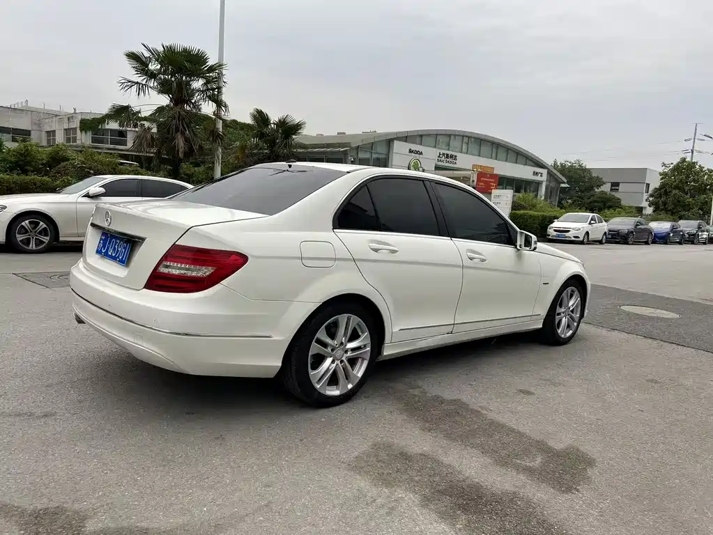 Mercedes-Benz C-Class 2012 — фото 4