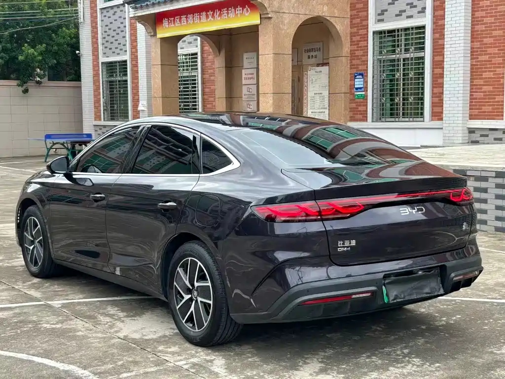BYD Qin L 2024 — фото 9