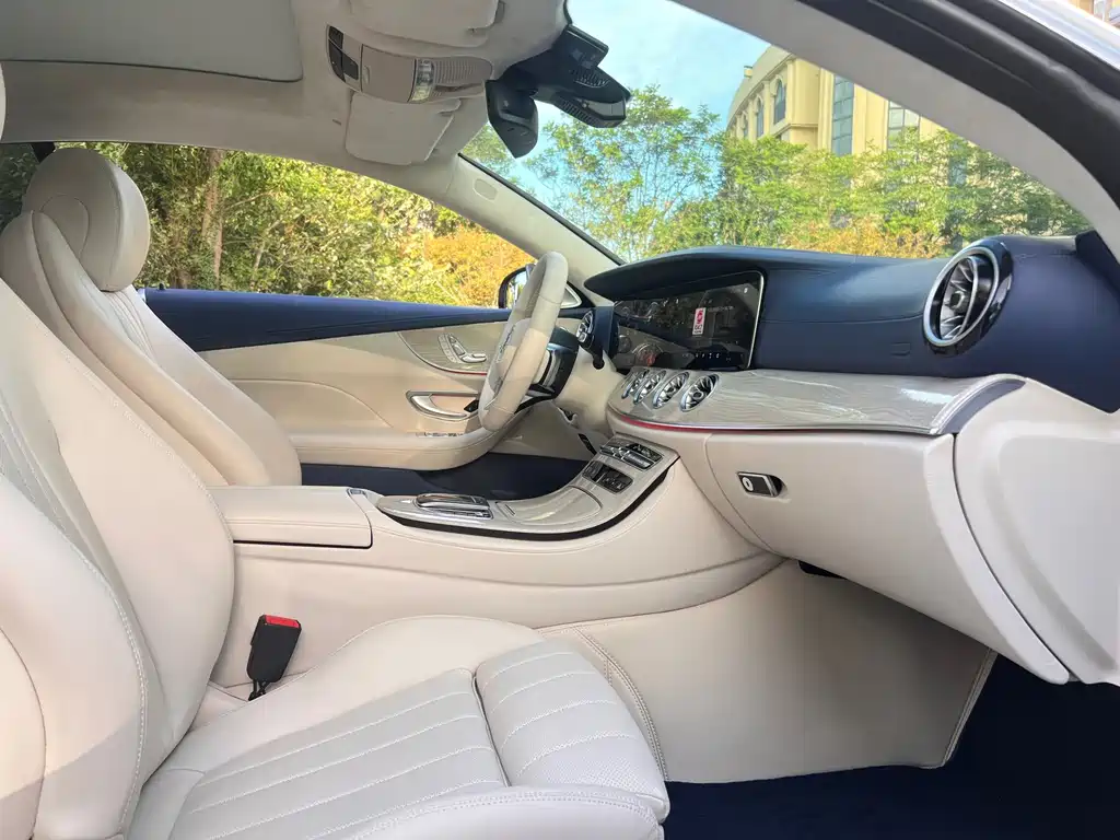 Mercedes-Benz E-Class 2021 — фото 17
