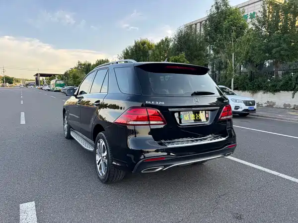 Mercedes-Benz GLE 2017