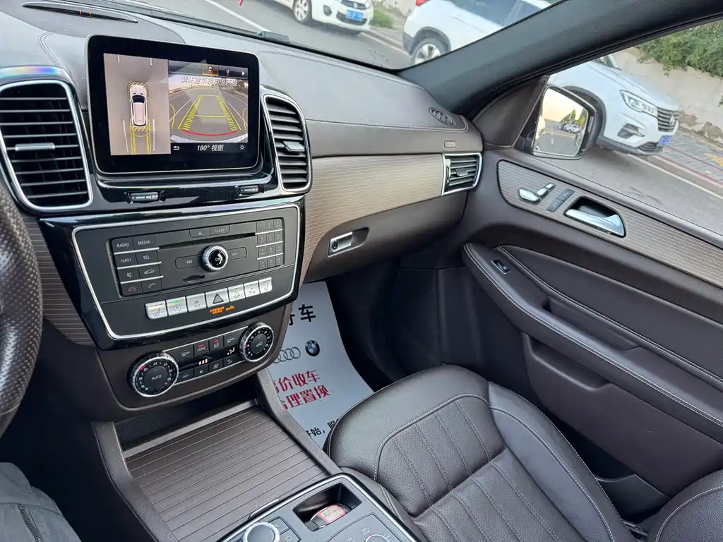 Mercedes-Benz GLE 2018 — фото 14
