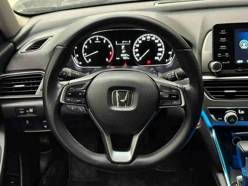 Honda Accord 2020 — фото 6