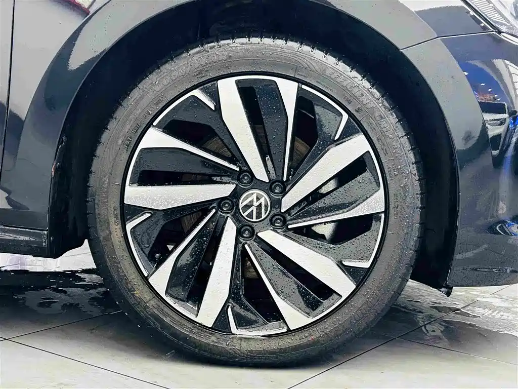Volkswagen Passat 2022 — фото 10