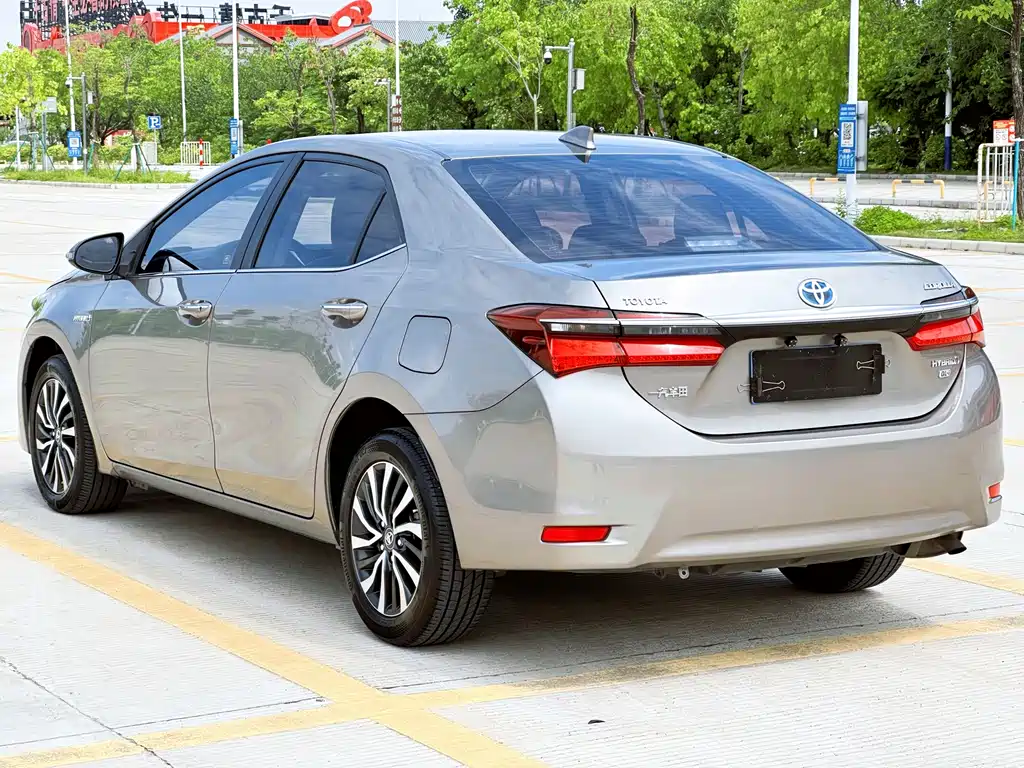 Toyota Corolla 2019 — фото 20