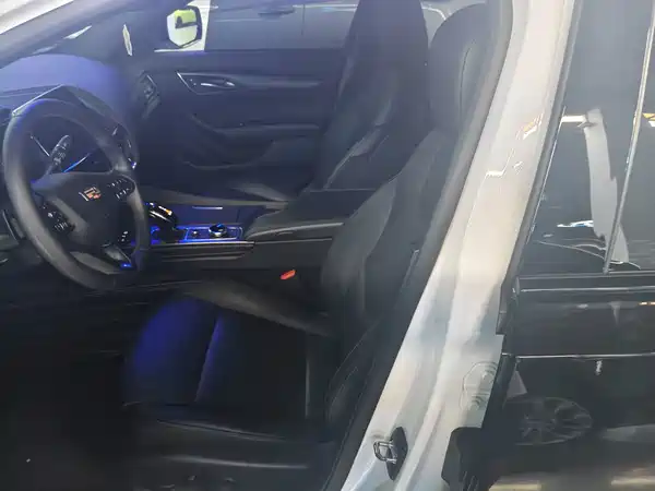 Cadillac CT5 2023