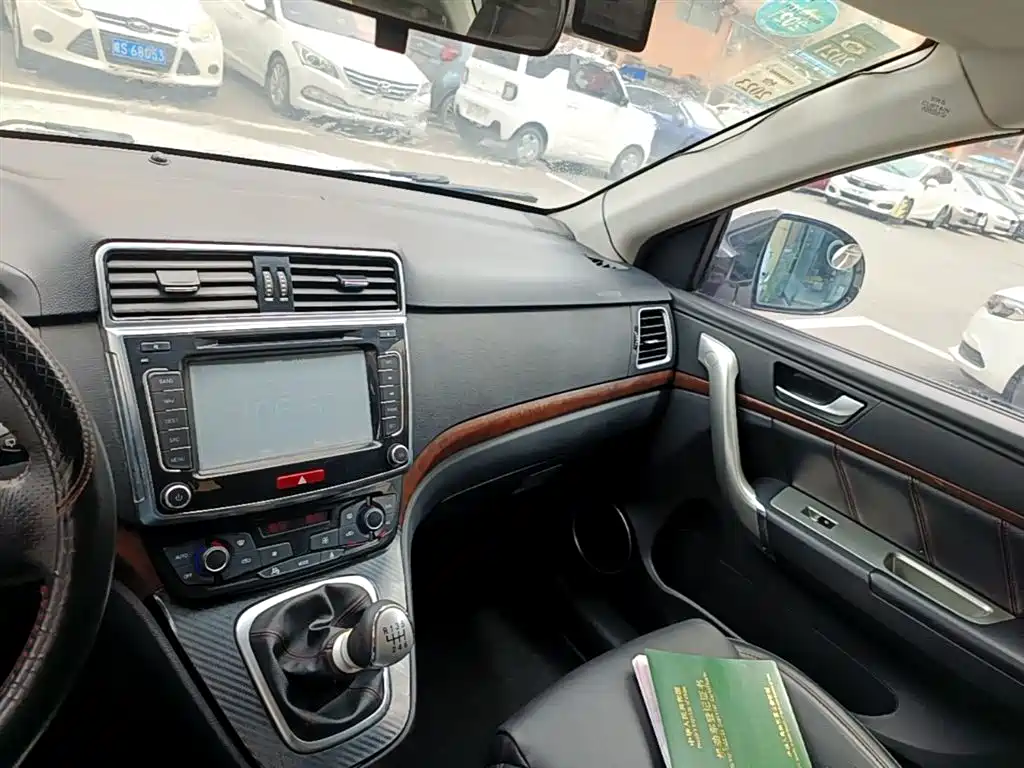 Haval H6 2015 — фото 13