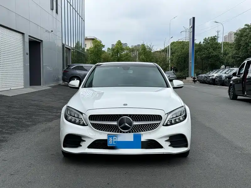 Mercedes-Benz C-Class 2019 — фото 2